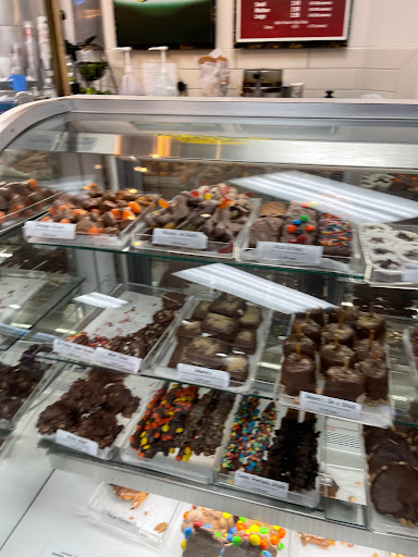 Shopping Mall «Brookside shopping area», reviews and photos, W Meyer Blvd, Kansas City, MO 64113, USA