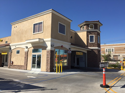 Car Wash «In-N-Out Express Car Wash Inc», reviews and photos, 13310 Sherman Way, North Hollywood, CA 91605, USA