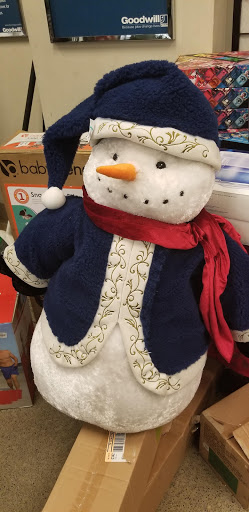 Thrift Store «Yelm Goodwill», reviews and photos, 906 E Yelm Ave, Yelm, WA 98597, USA