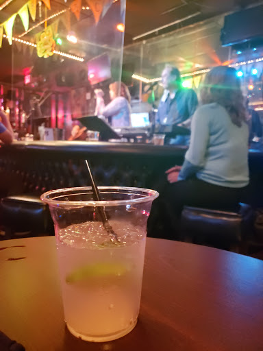 Fling Cocktail Lounge