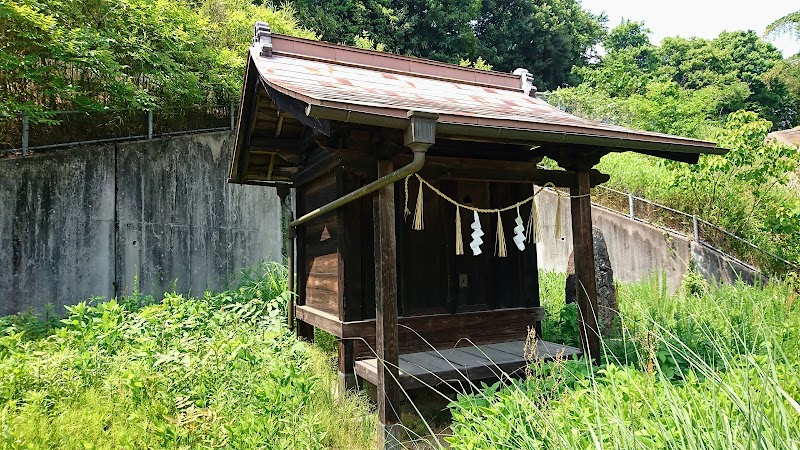 山神社