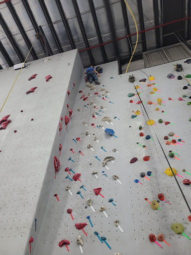 Rock Climbing Gym «Hoosier Heights Indianapolis», reviews and photos, 9850 Mayflower Park Dr, Carmel, IN 46032, USA