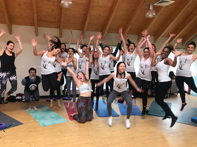 Flo Sarlat Yoga & Mindfulness - Southampton