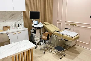 Klinik Hello Baby - Dokter Anak & Obgyn Bandung image