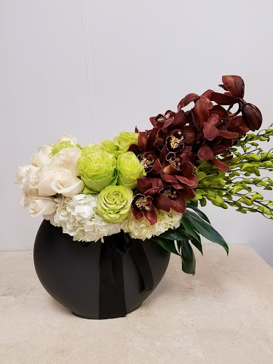 Florist «Desert Rose Florist», reviews and photos, 1000 S Rampart #5, Las Vegas, NV 89145, USA