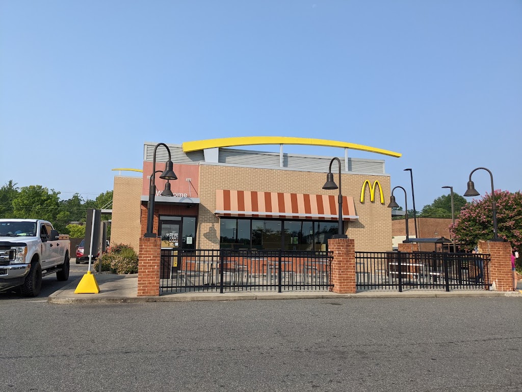 McDonald's 22902