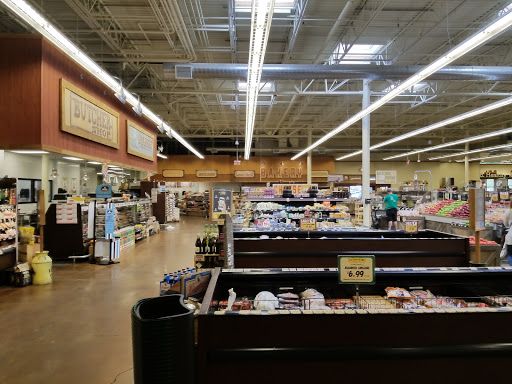 Grocery Store «Fresh Thyme Farmers Market- Town & Country», reviews and photos, 13957 Manchester Rd, Ballwin, MO 63011, USA