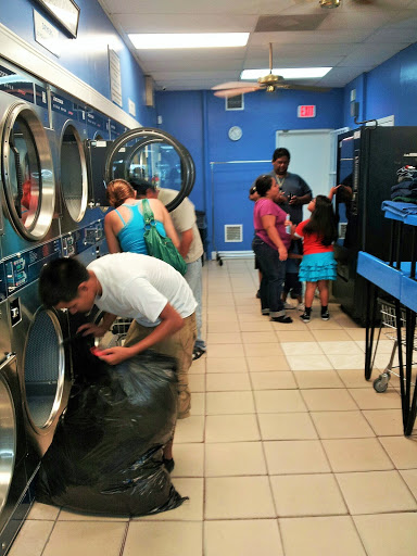 Laundromat «Busy Bees Coin Laundromat & Dry Cleaning», reviews and photos, 12390 Quail Roost Dr, Miami, FL 33177, USA