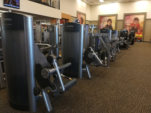 Gym «LA Fitness», reviews and photos, 400 S 8th St, West Dundee, IL 60118, USA