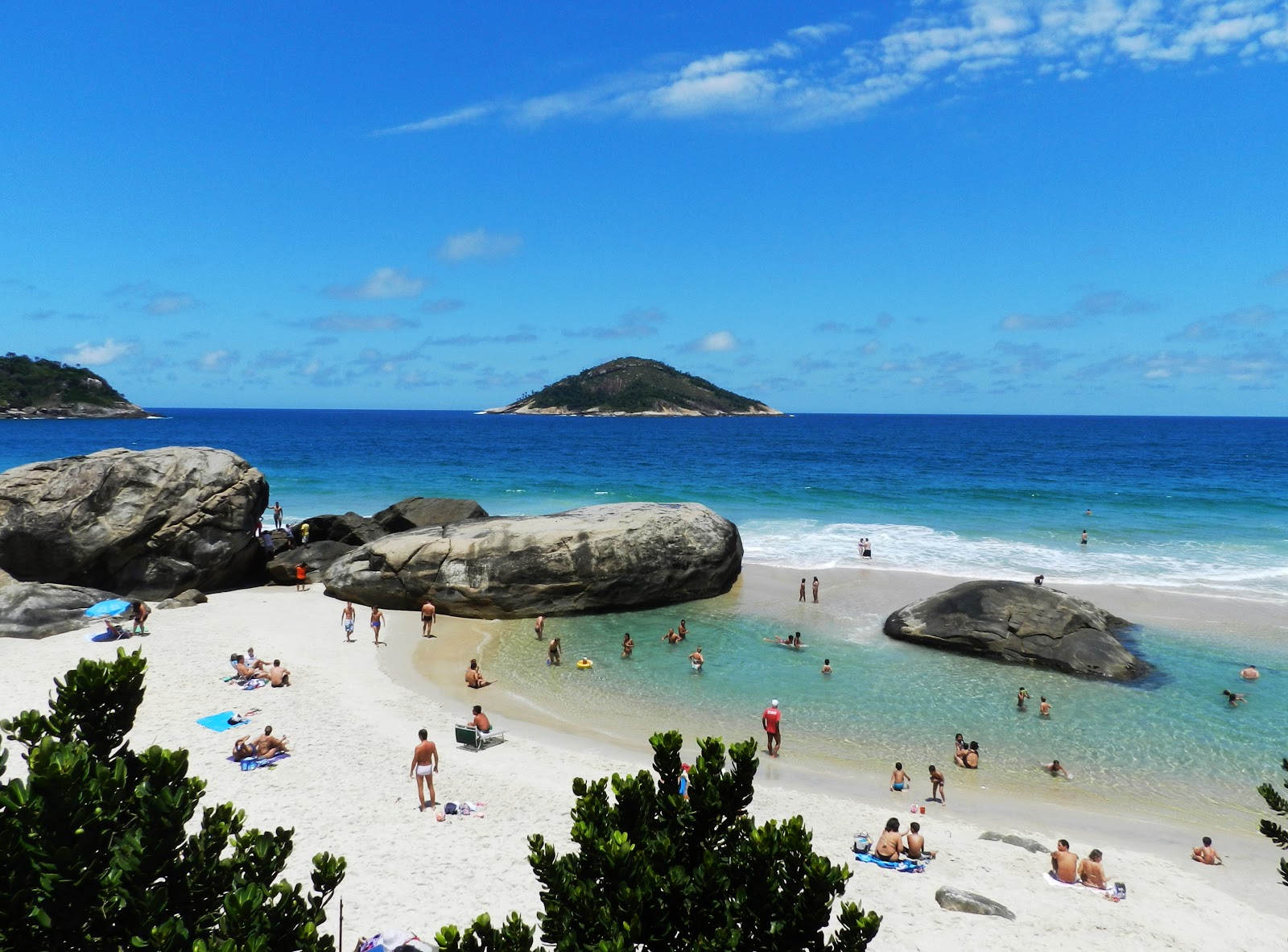 Photo of Abrico Beach with bright fine sand surface