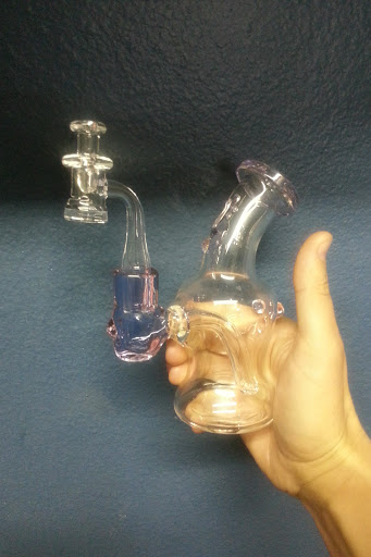 Tobacco Shop «Green Daze Glass & Smoke Shop», reviews and photos, 10323 SE Mill Plain Blvd, Vancouver, WA 98664, USA