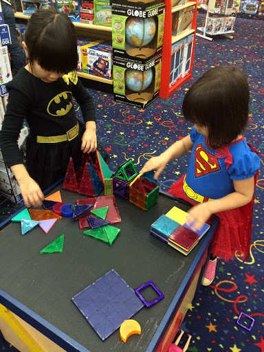 Toy Store «King Arthurs Court Toys», reviews and photos, 3040 Madison Rd, Cincinnati, OH 45209, USA