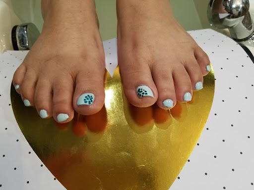 Beauty Salon «Beauty Mark Salon • Suites», reviews and photos, 134 S Randall Rd, Algonquin, IL 60102, USA