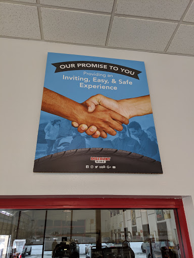 Tire Shop «Discount Tire Store - Rogers, MN», reviews and photos, 21721 S Diamond Lake Rd, Rogers, MN 55374, USA