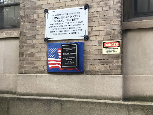 Post Office «United States Postal Service», reviews and photos, 4602 21st St, Long Island City, NY 11101, USA