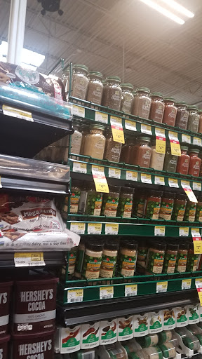 Grocery Store «Earth Fare North Canton», reviews and photos, 3939 Everhard Rd NW, North Canton, OH 44709, USA