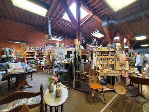 Mt. Vernon Calico Cupboard Café & Bakery