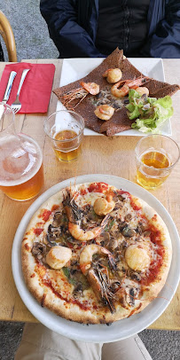 Pizza du Restaurant La Marina à Port-en-Bessin-Huppain - n°6
