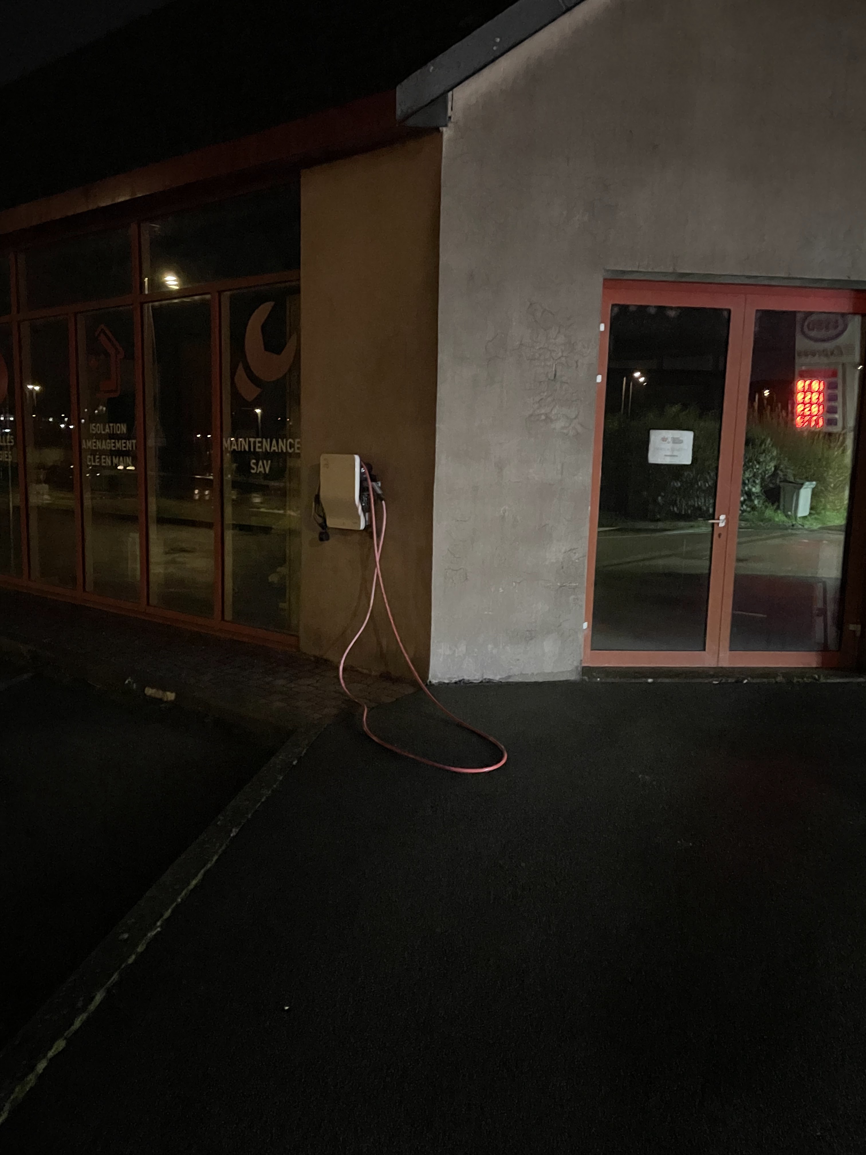Photo n° 2 de l'avis de Milan.a fait le 26/03/2024 à 01:00