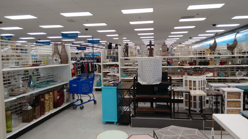 Clothing Store «Ross Dress for Less», reviews and photos, 2327 Street Rd, Bensalem, PA 19020, USA