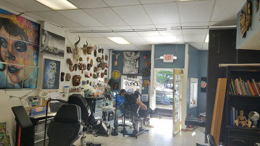 Tattoo Shop «Funky Rooster Tattoo and Art Gallery», reviews and photos, 73 S Grove Ave, Elgin, IL 60120, USA