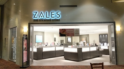 Shopping Mall «Valley West Mall», reviews and photos, 1551 Valley W Dr, West Des Moines, IA 50266, USA