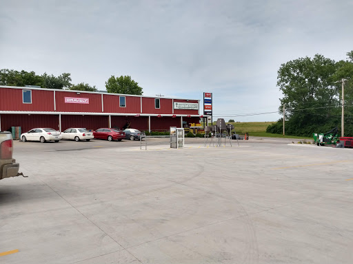 Farm Equipment Supplier «Tarwater Farm & Home Supply», reviews and photos, 4107 NW Topeka Blvd, Topeka, KS 66617, USA