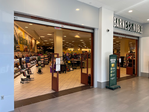 Book Store «Barnes & Noble», reviews and photos, 230 Main St, White Plains, NY 10601, USA