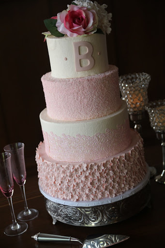 Wedding Bakery «Piece of Cake», reviews and photos, 210 Main St, Evansville, IN 47708, USA