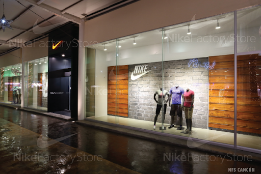 Stores to buy men's sportswear Cancun