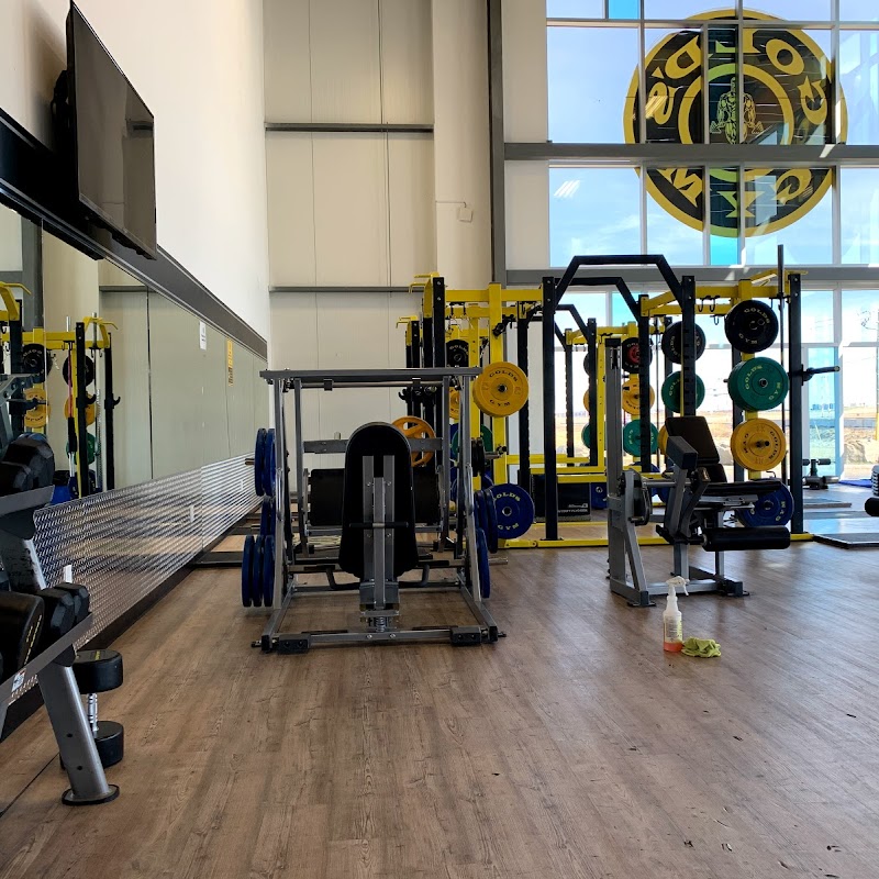 Gold's Gym Calgary Country Hills