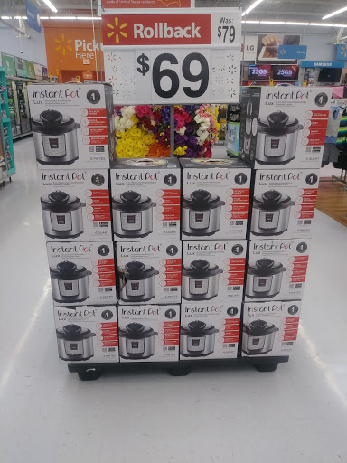 Department Store «Walmart Supercenter», reviews and photos, 310 W 5th St, Benton, KY 42025, USA