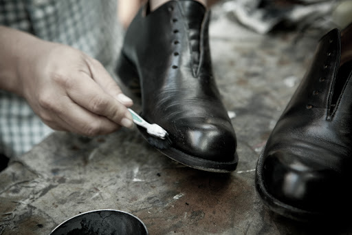 Shoe shining service Pasadena