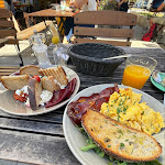 Photo n°1 de l'avis de Charlie.o fait le 04/08/2022 à 12:13 sur le  Madam Anna Ekke à Munich