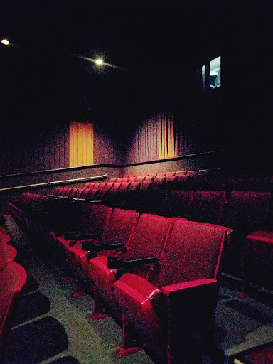 Movie Theater «Regal Cinemas Culpeper 4», reviews and photos, 210 S Main St, Culpeper, VA 22701, USA