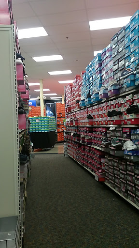 Shoe Store «Shoe Carnival», reviews and photos, 2823 West Expressway 83, Harlingen, TX 78550, USA