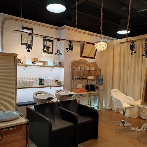 Óscar amor Beauty & fashion Hair en Valencia, Valencia