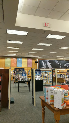 Book Store «Barnes & Noble», reviews and photos, 122 Brandon Town Center Dr, Brandon, FL 33511, USA