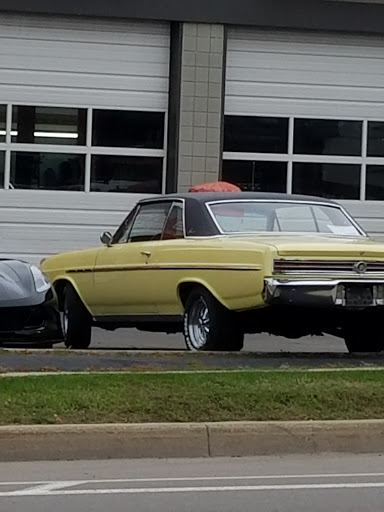 Bowling Alley «Luxury Lanes & Lounge Inc», reviews and photos, 600 E 9 Mile Rd, Ferndale, MI 48220, USA