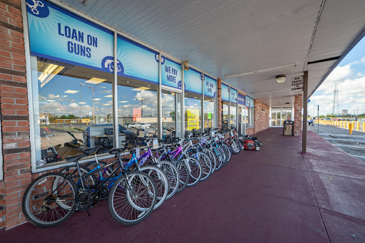 Pawn Shop «La Familia Pawn and Jewelry», reviews and photos, 1707 E Hinson Ave, Haines City, FL 33844, USA