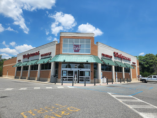 Walgreens, 7001 US-130, Riverside, NJ 08075, USA, 