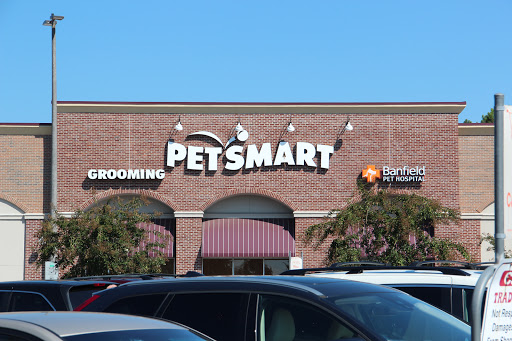 Pet Supply Store «PetSmart», reviews and photos, 625 W Crossville Rd, Roswell, GA 30075, USA