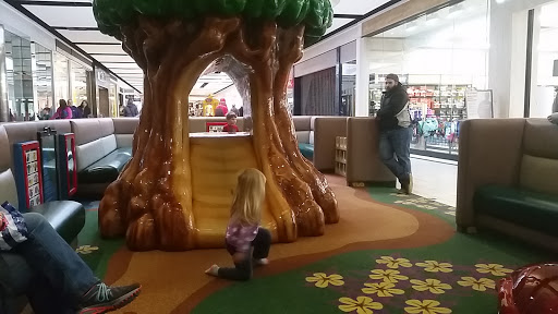 Shopping Mall «Green Tree Mall», reviews and photos, 757 E Lewis and Clark Pkwy, Clarksville, IN 47129, USA