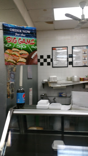 Grocery Store «Milford Market», reviews and photos, 26 Bridge St, Milford, NJ 08848, USA