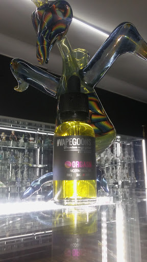 Tobacco Shop «BLUE MOON SMOKE SHOP», reviews and photos, 896 Massachusetts Ave, Cambridge, MA 02139, USA