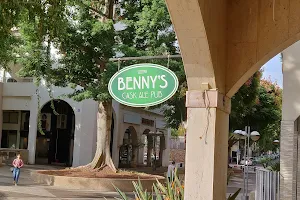 Benny's Cask Ale Pub image