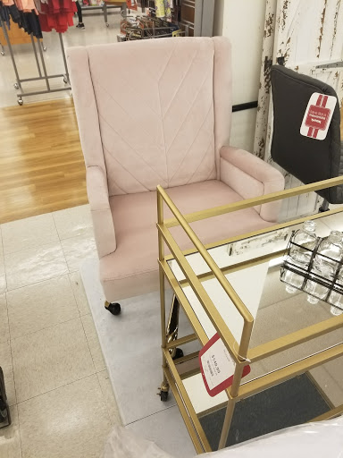 Department Store «T.J. Maxx», reviews and photos, 7555 W Hillsborough Ave, Tampa, FL 33615, USA