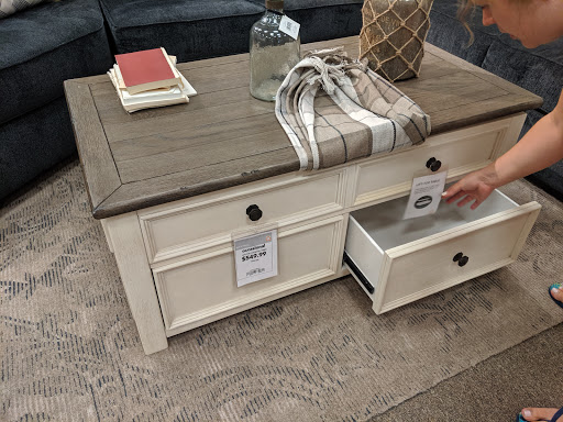 Furniture Store «Ashley HomeStore», reviews and photos, 200 Broadview Village Square, Broadview, IL 60155, USA