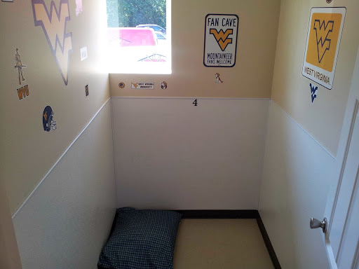 Pet Boarding Service «Howliday Inn Suites & Treats Pet Resort», reviews and photos, 1 Davis Ct, Hurricane, WV 25526, USA