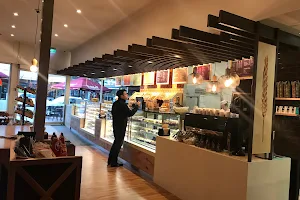 Banjo's Bakery & Cafe – Mornington image